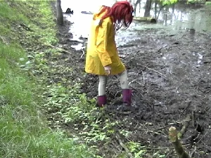 Gummistiefel im Matsch Gummistiefel im Matsch
